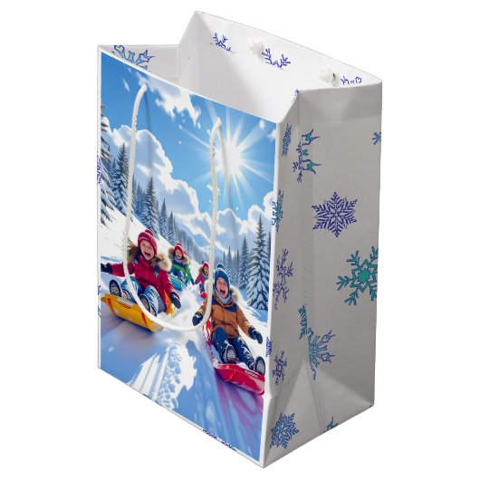 Kinderen vrolijk sleeën winter plezier medium cadeauzakje (Voorkant Gekanteld)