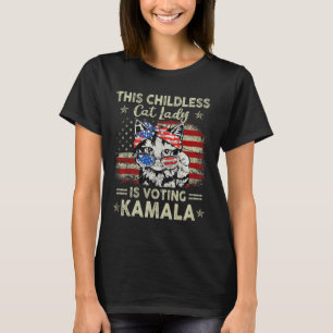 Kinderloze Kat Lady Stemt Kamala Harris 2024 2 T-shirt