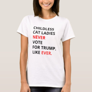 Kinderloze Kat Vrouw Stemt Kamala Harris 2024 T-shirt