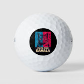 Kinderloze kattendame stemt Kamala Harris 2024 Golfballen (Voorkant)