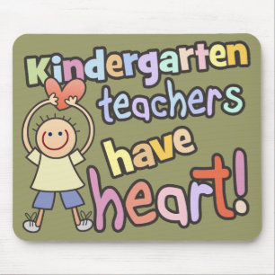 Kindertuinleraren hebben een hartmousepad muismat