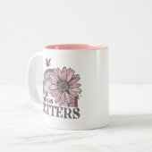 Kindness Matters Retro Butterfly Boho Rainbow Tweekleurige Koffiemok (Voorkant links)