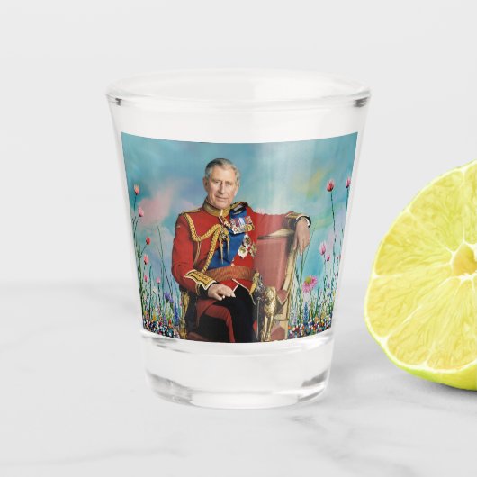 King Charles III met Spring Flowers Shot Glas (Voorkant)