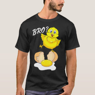 Kip zegt broer tegen broer het paasei is stuk t-shirt