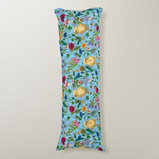 Kippen en wilde bloemen op baby blauw lichaamskussen (Voorkant Verticaal)