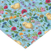 Kippen en wilde bloemen op baby blueHand-getrokken Korte Tafelloper (Hoek)