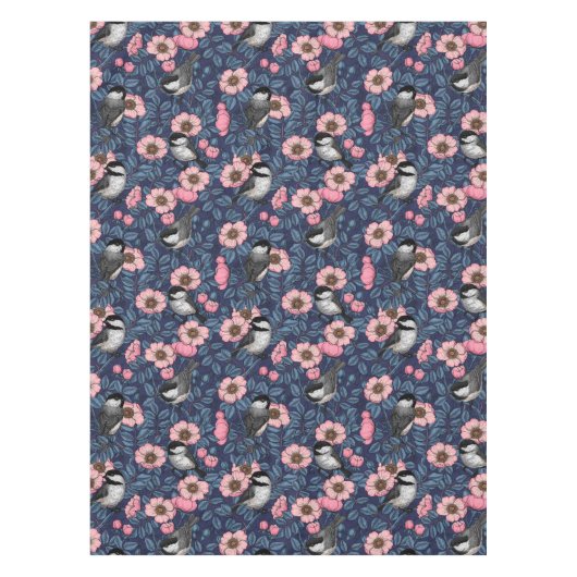 Kippen in het wild roos in roze en blauw tafelkleed (Voorkant)