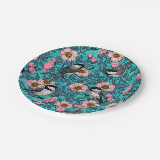 Kippen in vrij roos, roze en blauw papieren bordje (Gekanteld)