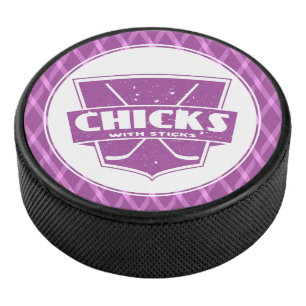 Kippen met kruideniersluiken hockey puck