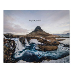 Kirkjufell, Kerkberg, IJsland Perfect Poster