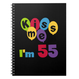 Kiss me Ik ben 55-jarige overhemden en cadeautjes. Notitieboek