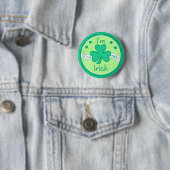 Kiss Me - Je suis Irish Button Badge (En situation)