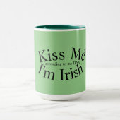 Kiss Me my DNA dit I'm Irish Mug (Centre)