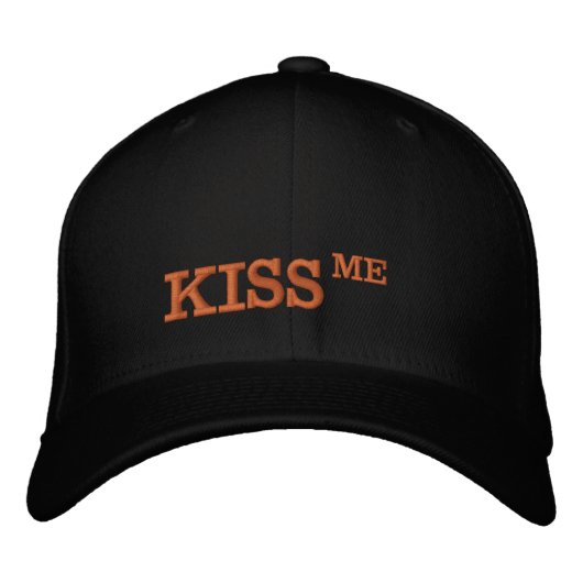 KISS ME retro Pet/Fun Party trucker pet (Voorkant)