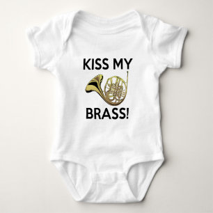 Kiss My Brass, Franse Horn Romper