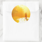 Kissende Couple in het zonlicht Ronde Sticker (Tas)