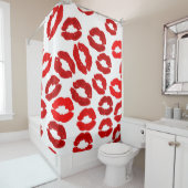kisses lips lipstick print valentines day pattern douchegordijn (In situ)