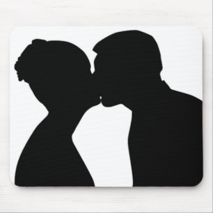 KISSING COUPLE MUISMAT