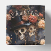 Kissing Skulls Romantisch Skelet Gotische bruiloft Bedankdoosjes (Bovenkant)