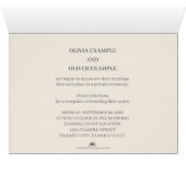 Kissing wedding couple in monochrome (Intérieur Horizontal (Bas))