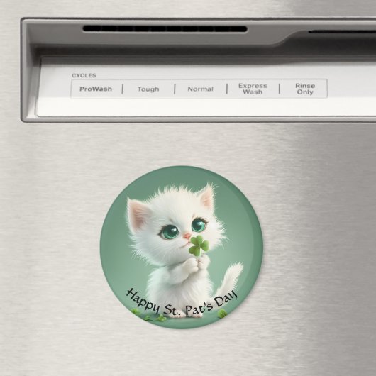 Kitten Avec Un Aimant Shamrock (In Situ (Lave-vaisselle))