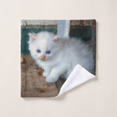Kitten blanc (Gant de toilette)