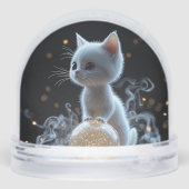 Kitten blanc adorable avec lumière mystique (Arrière)