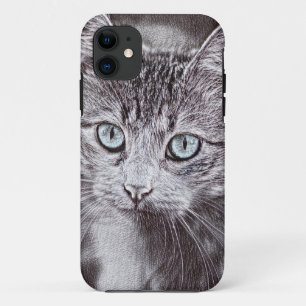 Kitten Love Cute Kitty Cat with Luminous Blue Eyes iPhone 11 Hoesje