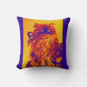 KITTEN MET GEEL BLAUWE ROZEN KUSSEN