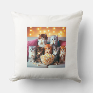 Kittens eten graag popcorn kussen