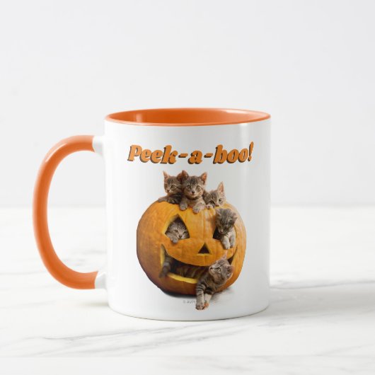 Kittens in Jack-o-Lantern Mok (Links)