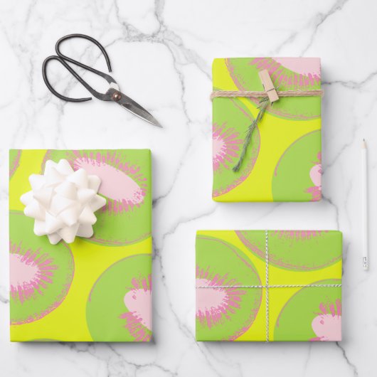 Kiwi Pop Art Fruit Pattern in Chartreuse en Pink Inpakpapier Vel (Voorkant)