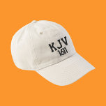 KJV 1611 Casquette de baseball noir et blanc<br><div class="desc">Une déclaration simple mais profonde de votre amour de la Bible du Roi Jacques préservée KJV 1611 de Dieu. Noir et blanc.</div>