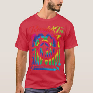 Klaar om de derde graad terug te geven naar de T T-shirt