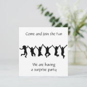 **KLAAR OM EEN VERRASSINGSFEEST TE VIEREN** UITNOD KAART (Staand voorkant)