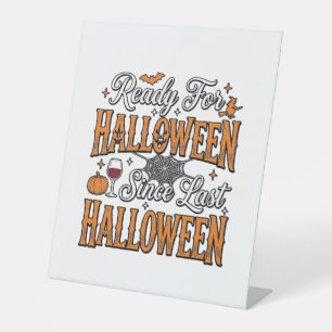 Klaar voor Halloween Vintage Gravure Shirt Ontwerp Reclamebord Met Voetstuk