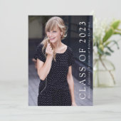 Klasse van 2023 Aankondiging van foto-Afstuderen (Staand voorkant)