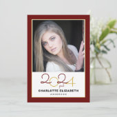 Klasse van 2023 Maroon 2 Foto Afstuderen Invitatio (Staand voorkant)