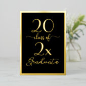 Klasse van 2025 Afstuderen Chic Black Gold Script Folie Uitnodiging (Staand Voorkant)