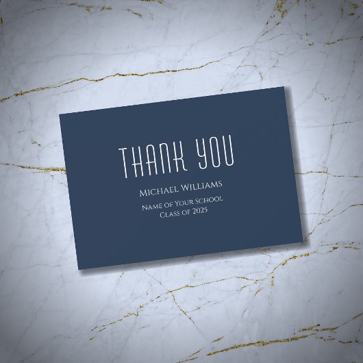 Klasse van 2025 Afstuderen Minimalist Navy Blue Bedankkaart