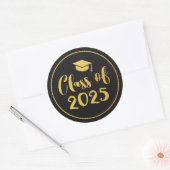 Klasse van 2025 Gold Script Circle Afstuderen Favo Ronde Sticker (Envelop)