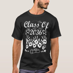Klasse van 2036 groeien met handafdrukken op achte t-shirt