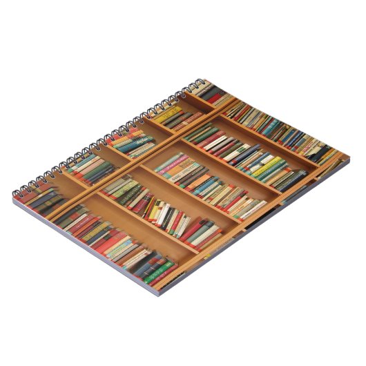 Klassiek boekenplankpatroon, boekenkast, boeken, o notitieboek (Linkerzijde)