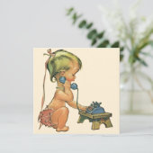 Klassiek kind Cute Blond meisje dat praat op speel (Staand voorkant)