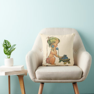 Klassiek kind Schattig blond meisje dat op speelgo Kussen
