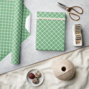 Klassiek lentemunt groen wit ruitpatroon cadeaupapier
