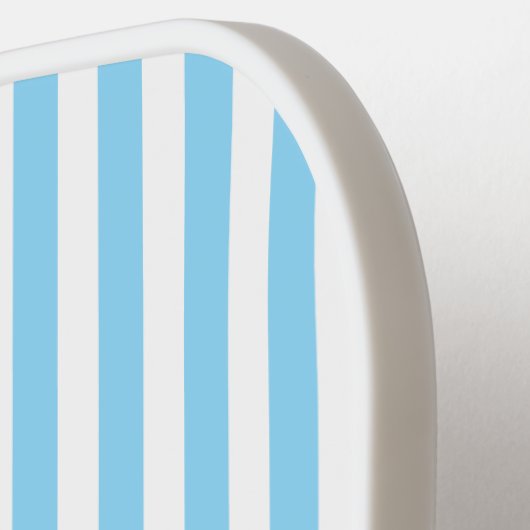 Klassiek licht blauw en wit verticaal gestreept pickleball paddle (Links Detail)