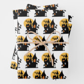 Klassiek modern spookhuis op wit inpakpapier vel (In situ)