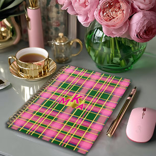 Klassiek roze & groen geruit monogram notitieboek