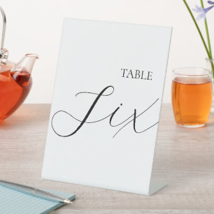Klassiek Tafel Nummer Zes Reclamebord Met Voetstuk